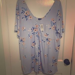 Torrid floral top size 4 NWT